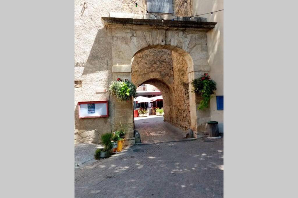Character Filled House Overlooking The River Cesse Bize-Minervois Εξωτερικό φωτογραφία